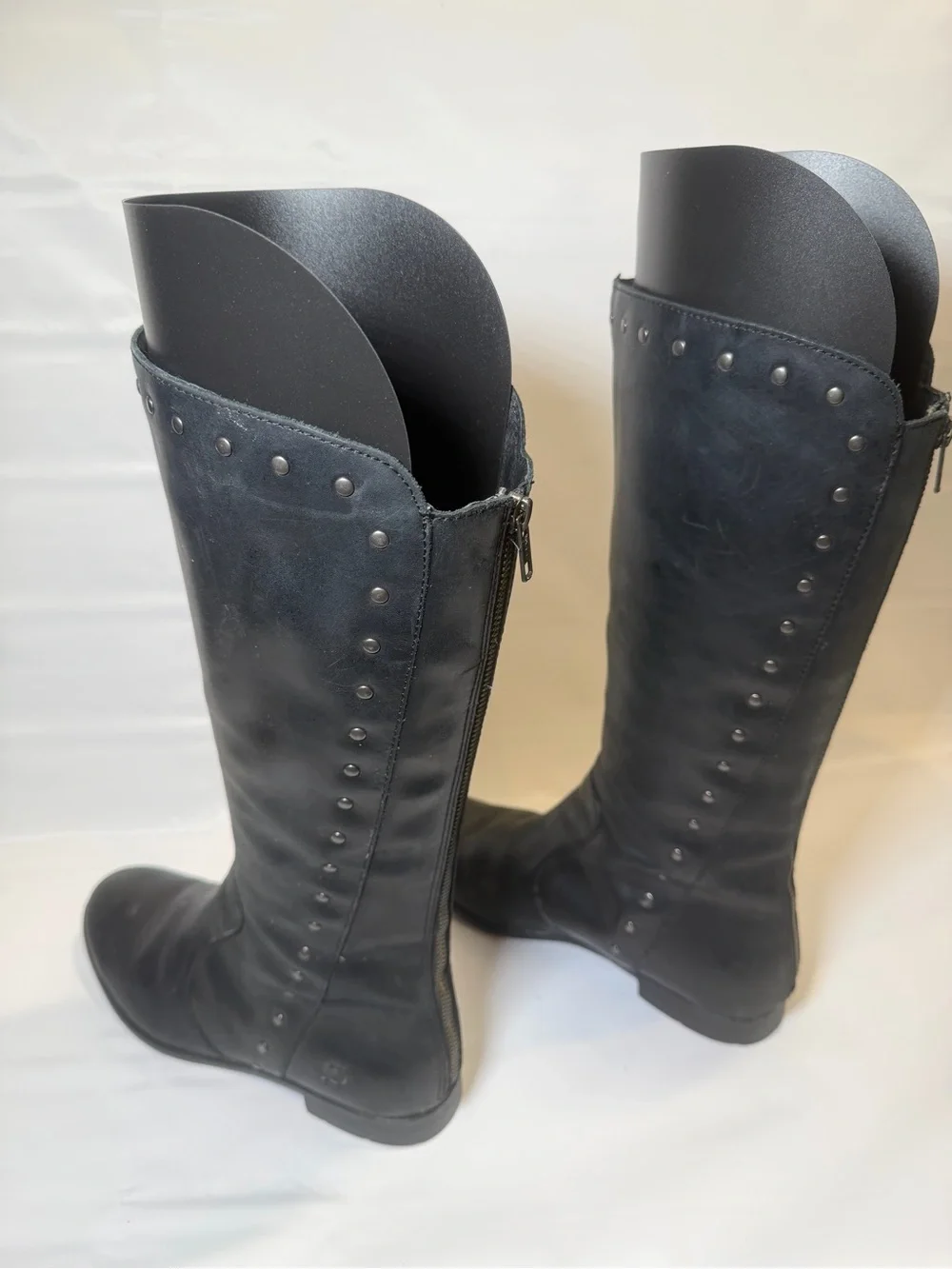 Born Women’s Size 9 M Black Leather Upper High Knee Zipper Casual Boots